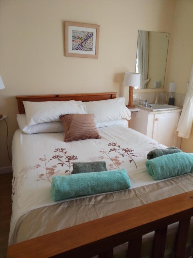 Room In Bungalow - Very Nice View With This Room Sneem Exterior photo